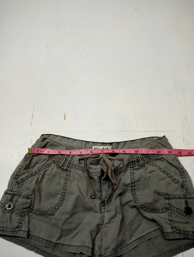 Mudd Juniors Size 3 Cargo Pockets Chino Shorts Green - Picture 2 of 4