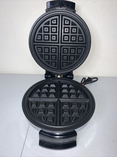 Oster Belgian Household Waffle Maker Stainless Steel Non Stick Model No. 3883 - Picture 2 of 3