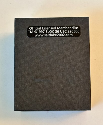 Holograma Olímpico SLC 2002 Iceberg Cambio de Color - Nuevo en Caja. - Imagen 3 de 10