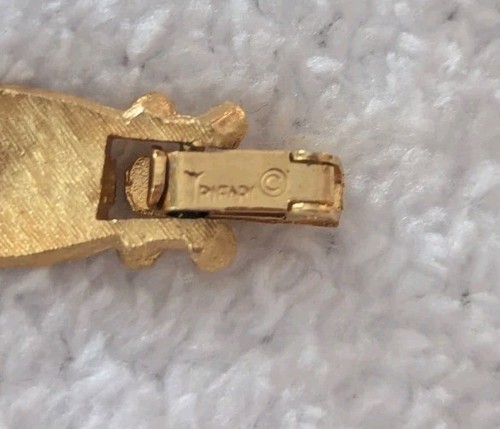 Vintage Crown Trifari Bracelet Elegant Gold Tone Flowers Textured Ribbon Links - Afbeelding 6 van 8