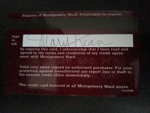 *MONTGOMERY WARD RARE EXPIRED CREDIT CARD*  No expiry date. - Picture 2 of 2