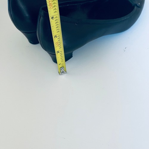 Salvatore Ferragamo Women's 9.5 Black Leather Signature Logo Buckle Kitten Heel - Picture 6 of 8