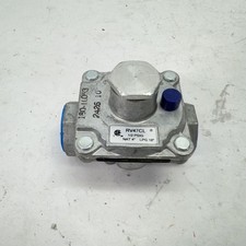 Maxitrol RV47CL Gas Pressure Regulator 1/2 PSIG NAT 4" LPG 10" Valve HVAC New