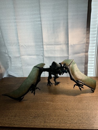 Pacific Rim FLYING VERSION of KAIJU OTACHI FIGURE 2016 NECA Monster