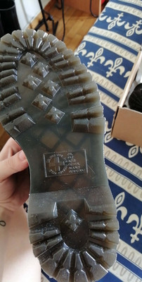 Women's shoes