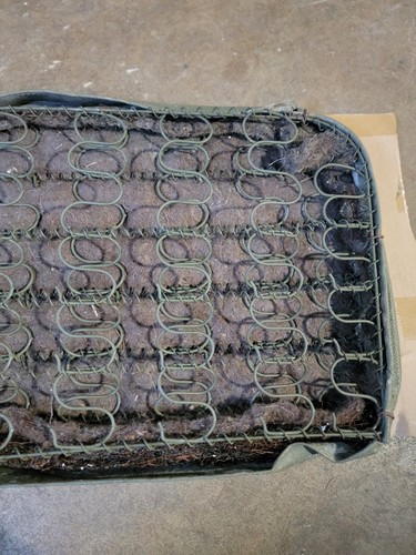NOS Gruppo cuscino sedile inferiore vinile posteriore Willys M38 M38A1 Jeep G740-7697499 - Foto 10 di 19