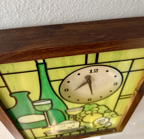 Vintage Intercraft Buntglas antike Wand Obst Wein Käse Quarz Uhr 15”X15” - Bild 6 von 11