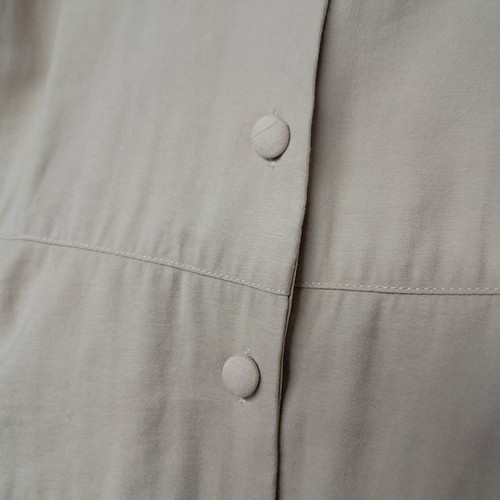 Top Tuckernuck Pomander Place Ashlen para mujer pequeño bronceado trabajo carrera abotonada - Imagen 6 de 10