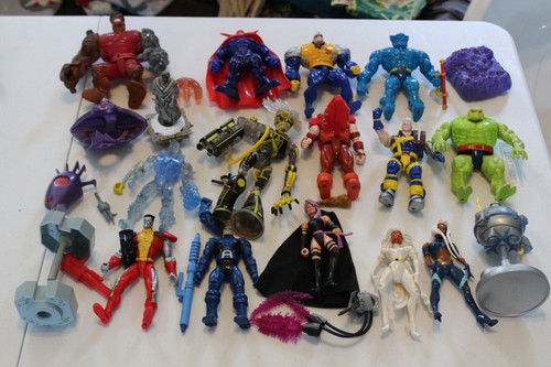 Lote de 14 figuras animadas de X-MEN de Marvel Comics Toy Biz años 90 Juggernaut Storm etc. - Imagen 2 de 12