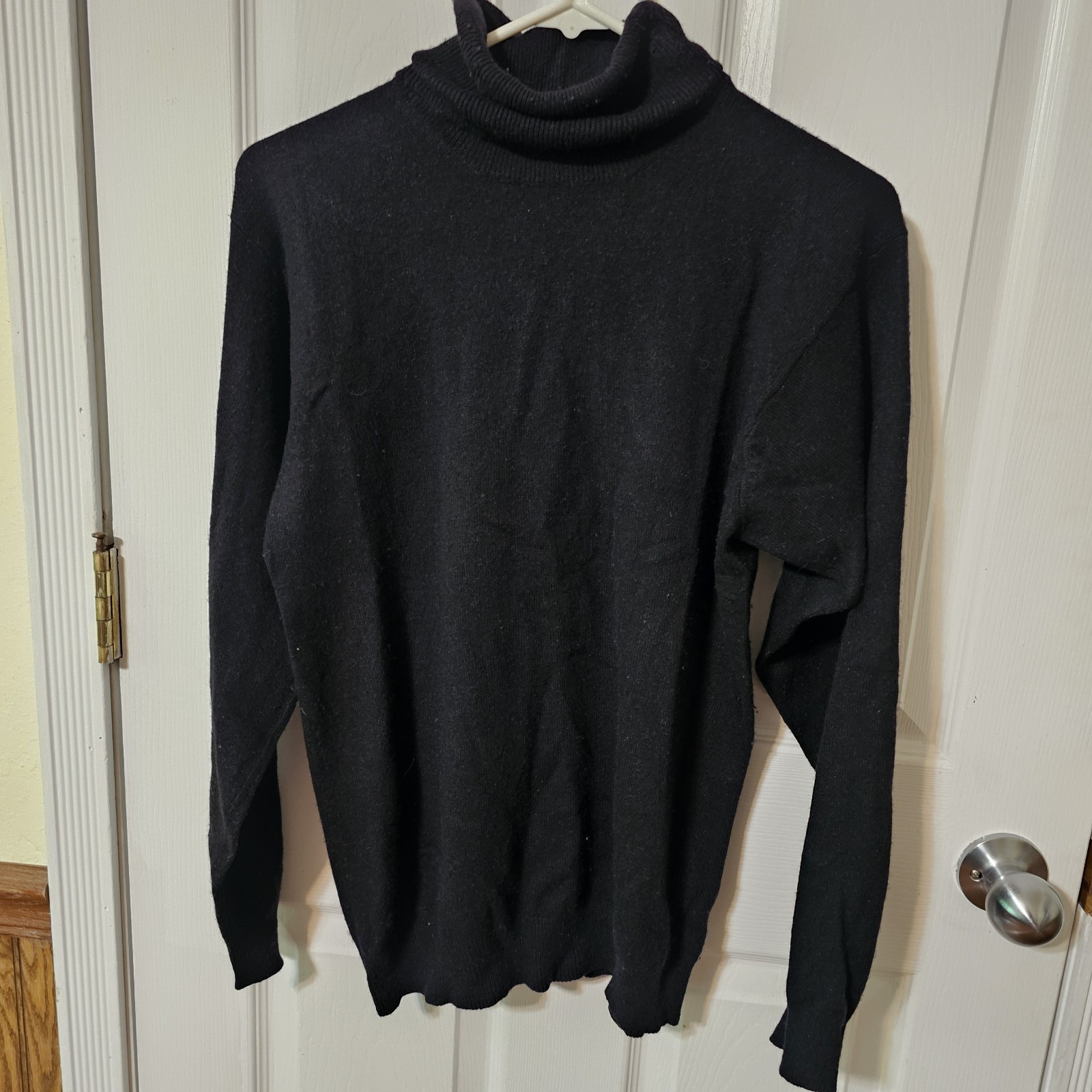 Women’s Cashmere Sweater Medium Turtleneck Black Vintage Field Manor Sz M