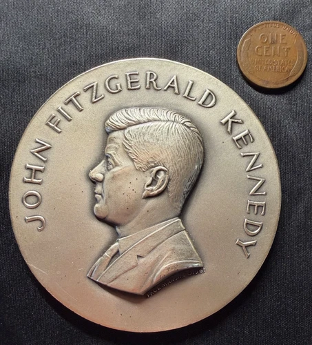 1961 SILVER John F. Kennedy JFK Inauguration Medal - 5.6 troy oz - 70mm -.999 VF