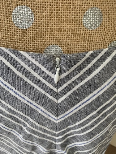 Talbots Womens Skirt Linen Diagonal Stripe Blue GrayLined Modest Beachy Sz 8 - Picture 5 of 10