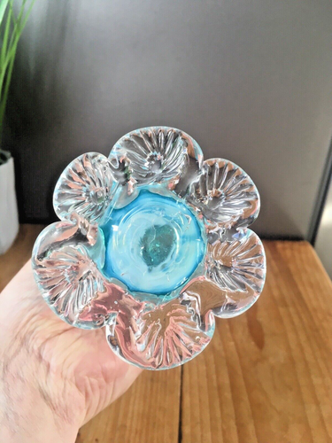 ANTIQUE 19TH C VICTORIAN BLUE VASELINE GLASS OPALESCENT SPIKED FOOTED BUD VASE - Picture 7 of 10