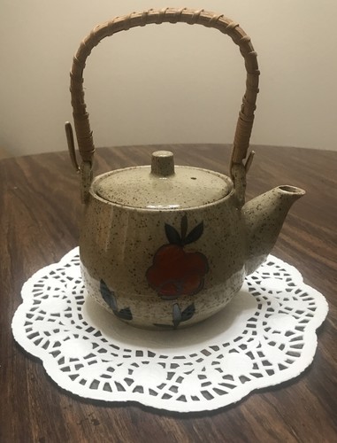 Vintage Ceramic Tea Pot With Rattan Wrap Handle Japanese Art Pottery Floral Deco - Picture 5 of 9