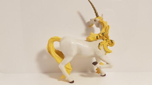 39018 PAPO : Papo Fantasy Unicorn ref : 1PA410 - Picture 4 of 8