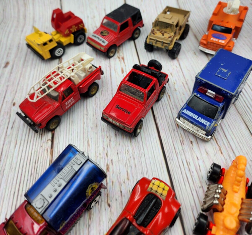 Lot of 19 Different HOT WHEELS, MATCHBOX and other Cars Trucks +++ - Picture 5 of 7