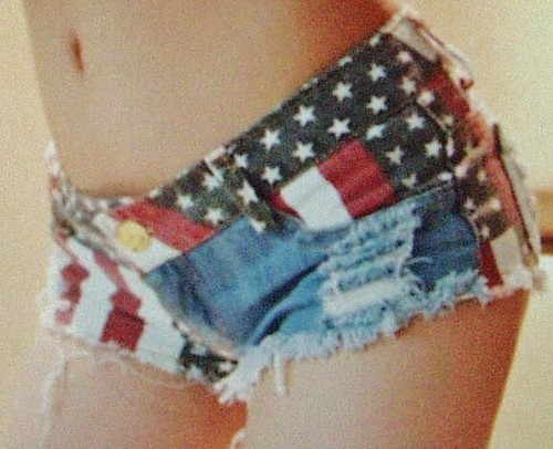 VENUS WOMEN'S LOW-RISE DISTRESSED SEXY CUT OFF STYLE USA SHORT SHORTS SIZE LARGE - Picture 6 of 6