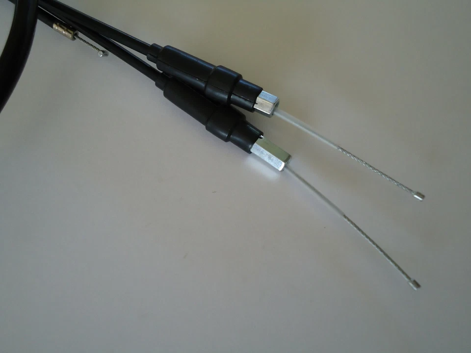 Yamaha TDR250 Throttle Cable 2YK-26260-00 -- LMC-1107 - Imagen 3 de 4