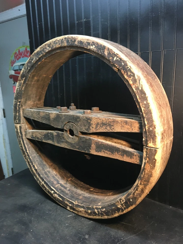 Polia de correia plana antiga recuperada moinho de grão 30” diâmetro roda de mosca de fábrica - Imagem 2 de 4