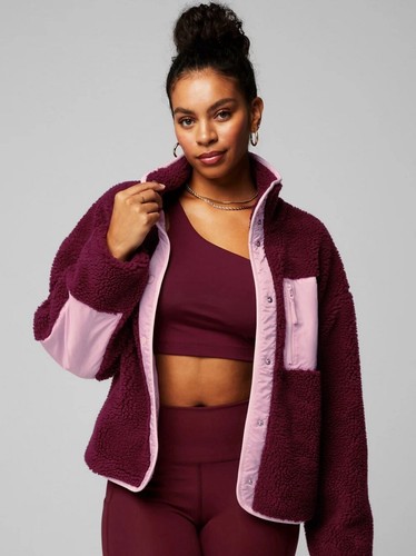 Brandneu mit Etikett trendige FABLETICS Tahoe Teddyjacke für Damen - Größe S UK 6 - Merlot weich rosa - Bild 2 von 3