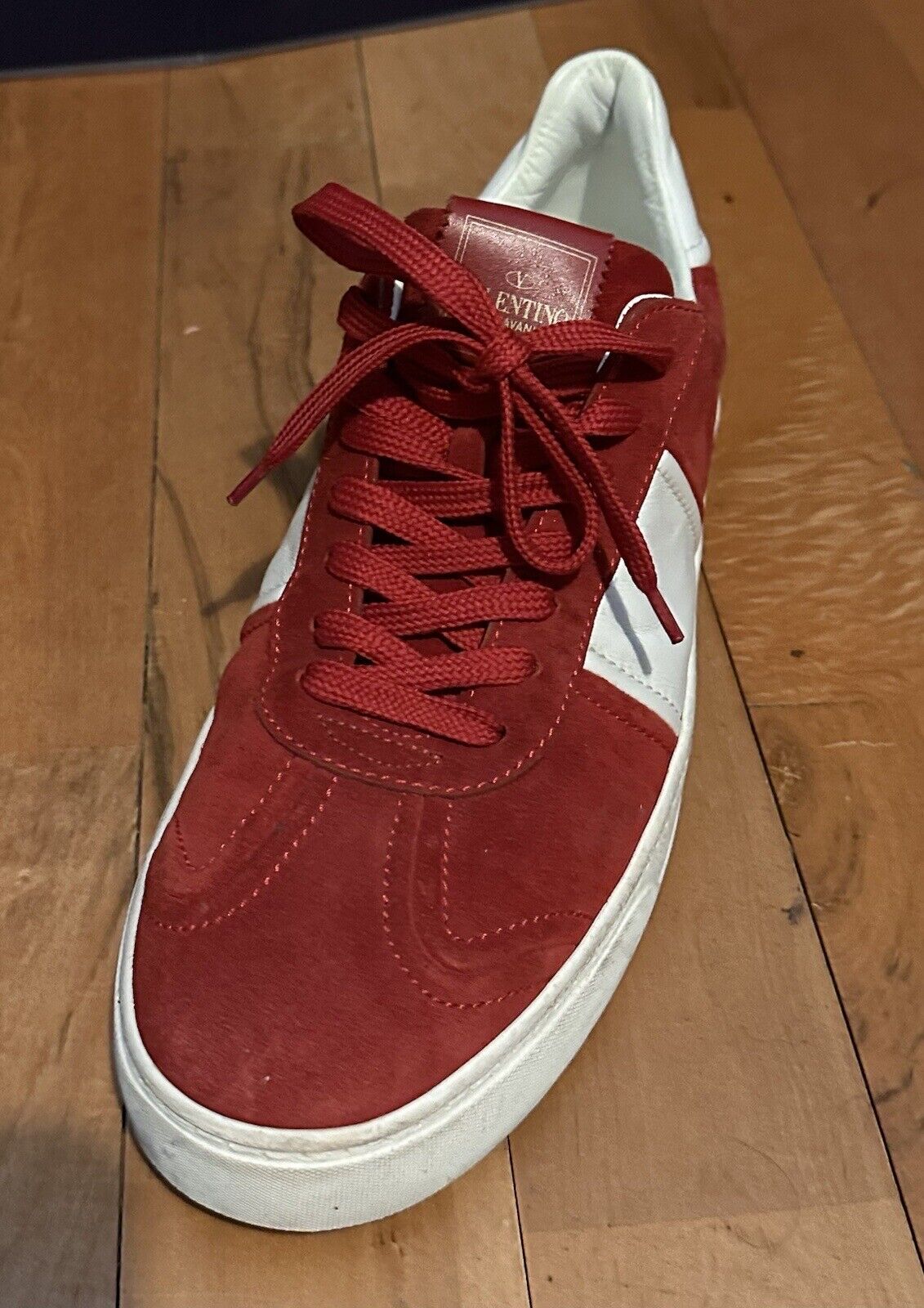 Picture 1 of 19