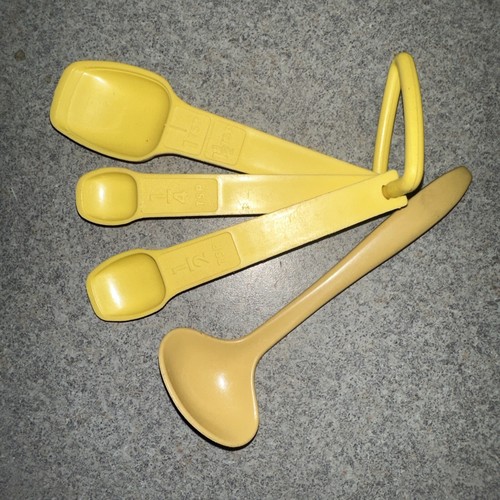 Tupperware Utensili Cucina Gadget Veg Scrubber Formaggio Taglierina Campana Tazza Lotto di 5 - Foto 3 di 17