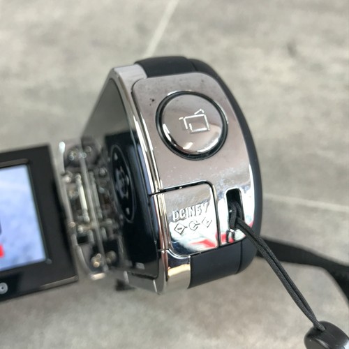 Toshiba Camileo SX500 10MP Full HD Digital Camcorder With Rotating Screen - Picture 8 of 12