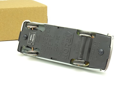 NOREV Plástico Sb 1/43- Mercedes 220 Se Gris - Imagen 3 de 3