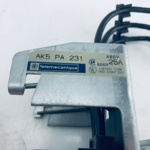 TELEMECANIQUE AK5PA231 Mounting plate tap off, 3P, 25A, 4.4mm², 105x54x61mm - Bild 2 von 3
