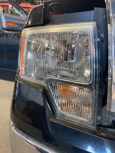 Used Right Headlight Assembly fits: 2009 Ford f150 pickup halogen bright bo