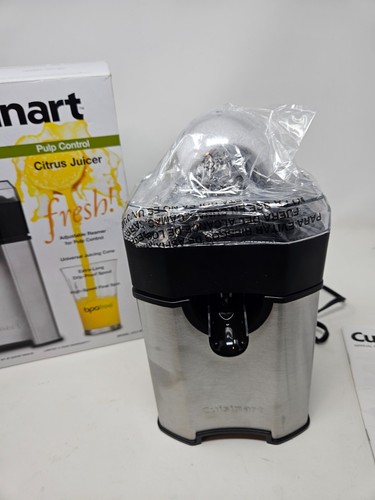 Cuisinart Pulp Control Citrus Juicer Model CCJ-500 - Picture 4 of 8