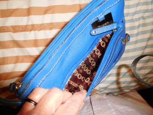 TIGNANELLO blue leather small crossbody purse PEBBLED LEATHER - Picture 8 of 15