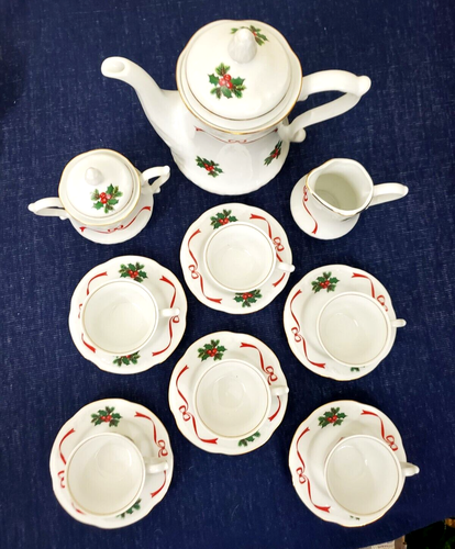 Vtg 17 Piece Wtoctawek Poland Christmas Demitasse Tea set Holly Ribbon & Berries - Picture 1 of 9