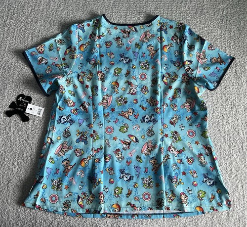 Koi Tokidoki Scrub Top Women’s Sz 2X Blue Aloha Eve Nursing Medical - Picture 7 of 11