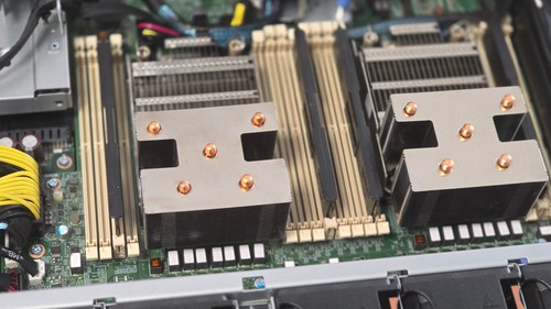 Dell R750xs 2x Gold 5318N 2.1GHz 128GB RAM 12LFF/2SFF Bay H755 RAID 2Y Warranty - Afbeelding 3 van 9