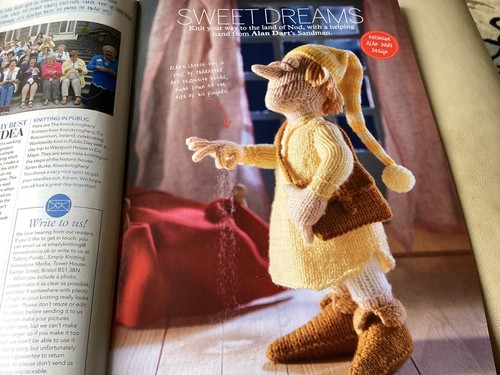 SIMPLY KNITTING MAGAZINES, 4 ISSUES 133, 137, 173, 255 2 ALAN DART PATTERNS - Picture 7 of 9