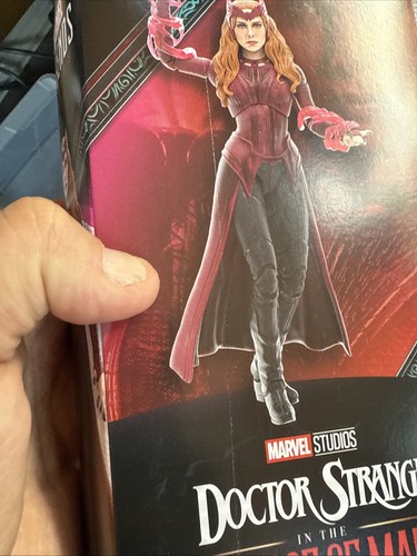 Marvel Legends Series Scarlet Witch 6"-Actionfigur exklusiv neu im Kartonschaden - Bild 2 von 4