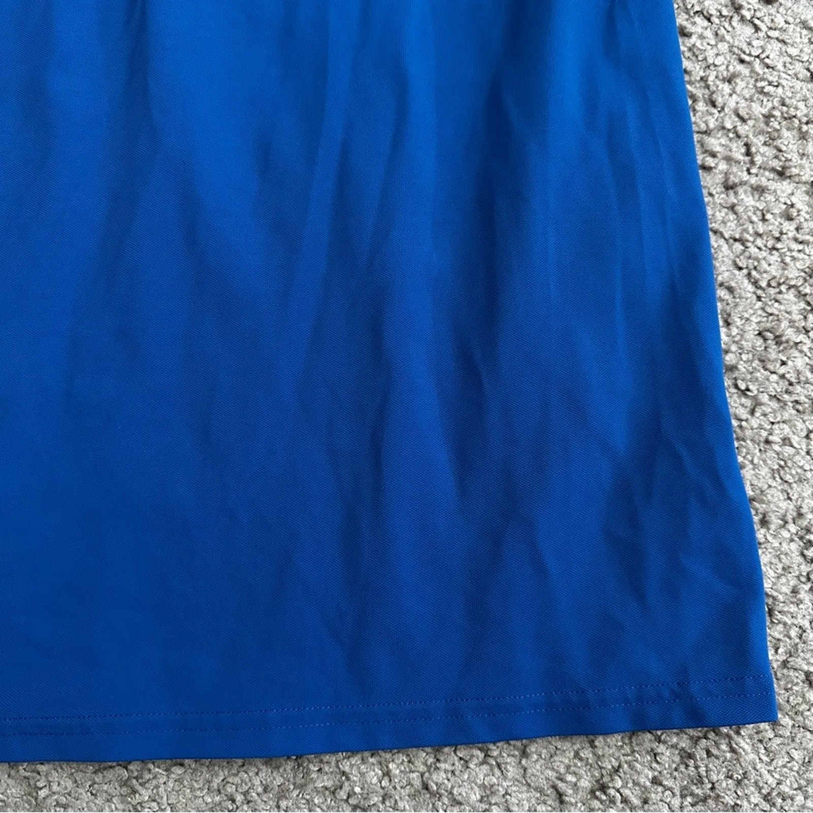Picture 4 of 12