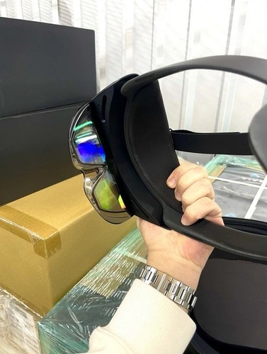 Microsoft NJX-00001 HoloLens 2 Smart Glasses VR Headset Device - Black - Picture 2 of 8