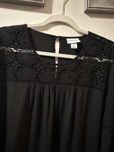 Woman Plus Size Tunic/top Black Size 1X 3/4 Bell Sleeve By Ava Viv - Picture 3 of 6