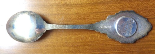 VINTAGE NSW XPT TRAIN TEASPOONS X 2 + LARGE METAL SRA INSPECTORS BADGE - Picture 8 of 9