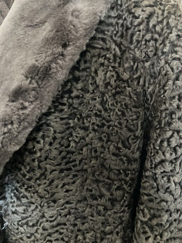 Vintage I.Magnin Astrakhan Curly Persian Lamb Coat With Sheared Beaver Collar - Picture 3 of 6
