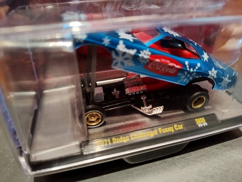 NEU 2023 M2 MACHINES CHRISTMAS COCA COLA 1971 DODGE CHALLENGER FUNNY CAR MIT KOFFER - Bild 4 von 11
