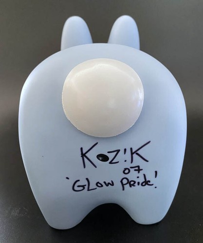 Frank Kozik SIGNED Kidrobot 10" GID Blue Smorkin' Labbit INSC AUTOGRAPHED Pride - Picture 1 of 5