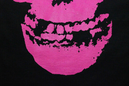 THE MISFITS Heart Eyes Fiend Skull Horror Punk Rock Goth Love Bam Margera Shirt - Picture 5 of 9
