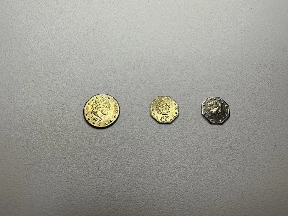 3 EA. ALASKA/ CALIFORNIA GOLD 1897 ONE PINCH, 1900 1/2  PINCH, 1897 1/4  PINCH - Image 4 of 4