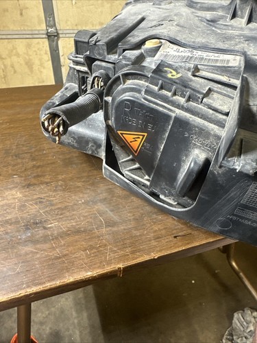 2007-2009 Audi Q7 Xenon/HID RH Passenger Head Lamp Assembly Adaptive Curve (8Q5) - Picture 7 of 22