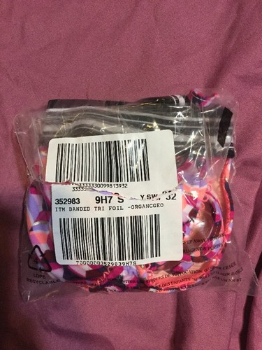 NEU Victoria's Secret Swim GEO Neckholder Triangel gebändert gepolstert Neon Bikini Oberteil Gr. S - Bild 5 von 5