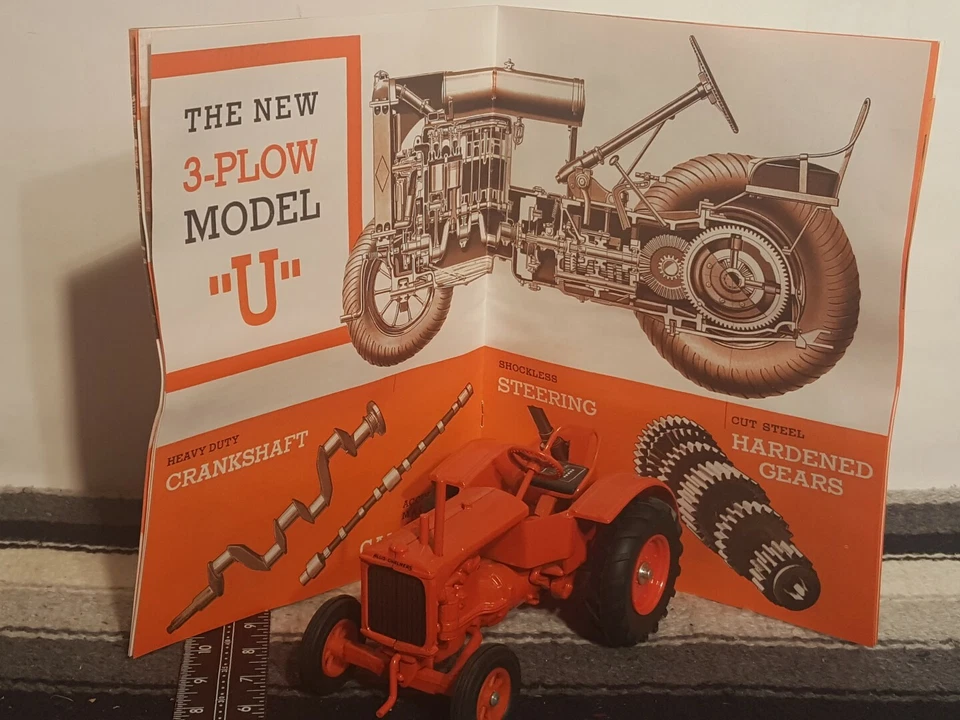 Allis Chalmers U 1/16 diecast farm tractor replica collectible by Scale Models - Image 3 of 4