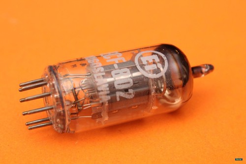 EI ECF802 (6JW8) TUBE UNIQUE YOUGOSLAVIE - 6U8 6GH8 6EA8 - 7199 avec adaptateur - Photo 4 sur 6